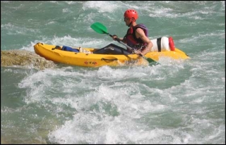  Ir en kayak en balsa Drome. 